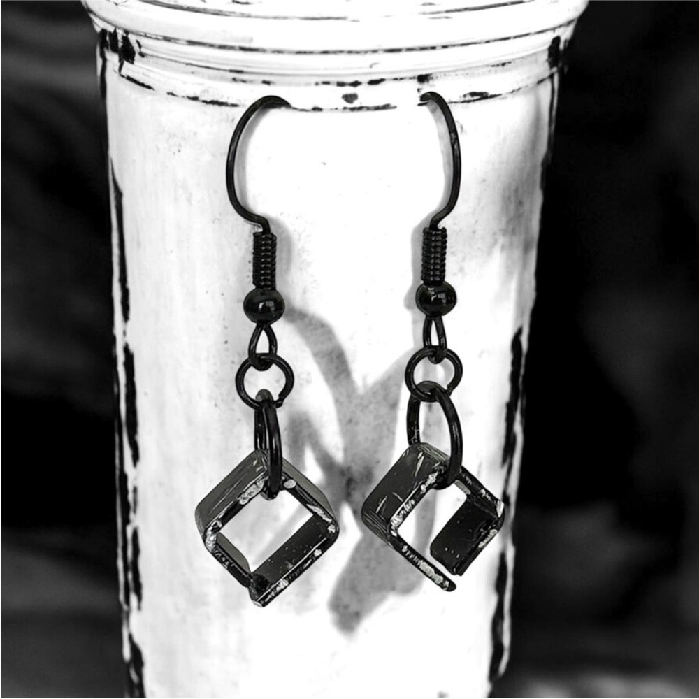 5 For $25💫Black Aluminum Biker Cube Dangles